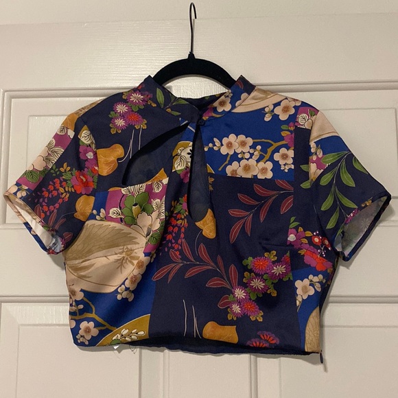 Satin Effect Printed Top - Picture 2 of 5